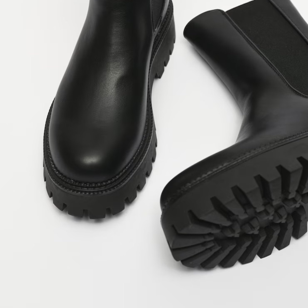 Steve Madden lug sole high boot